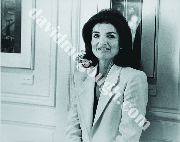 Jacqueline Onassis 1983, NY 7.jpg